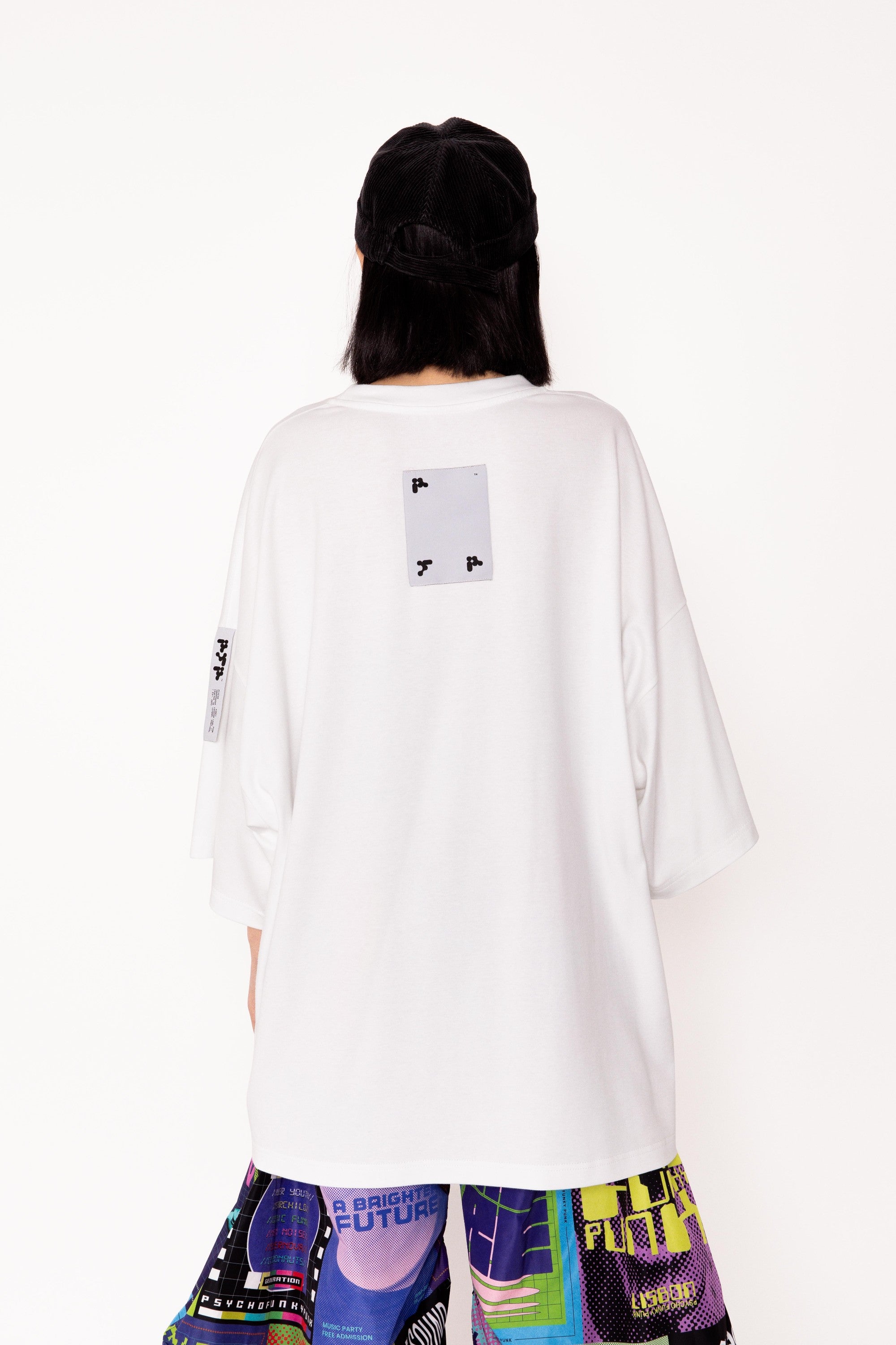ミュージシャン FACT POP PUNK CAT LONGSLEEVE Tee <White> il_1080xN.2410219921_1mg2.jpg